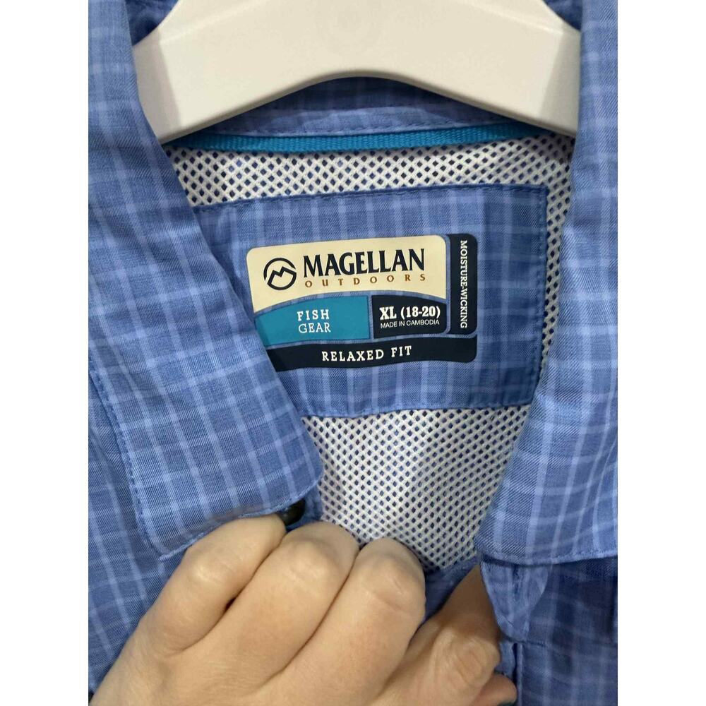 Magellan Outdoors relaxed fit top NEW - Picture 4 of 4